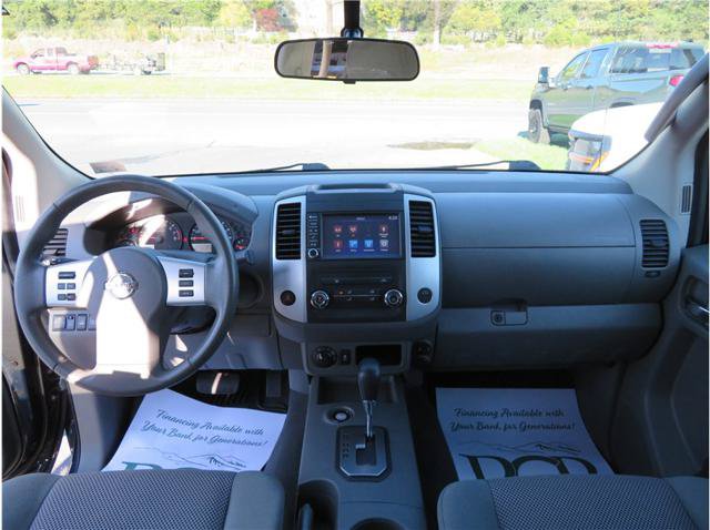 Used 2021 Nissan Frontier SV AWD/4WD image 6