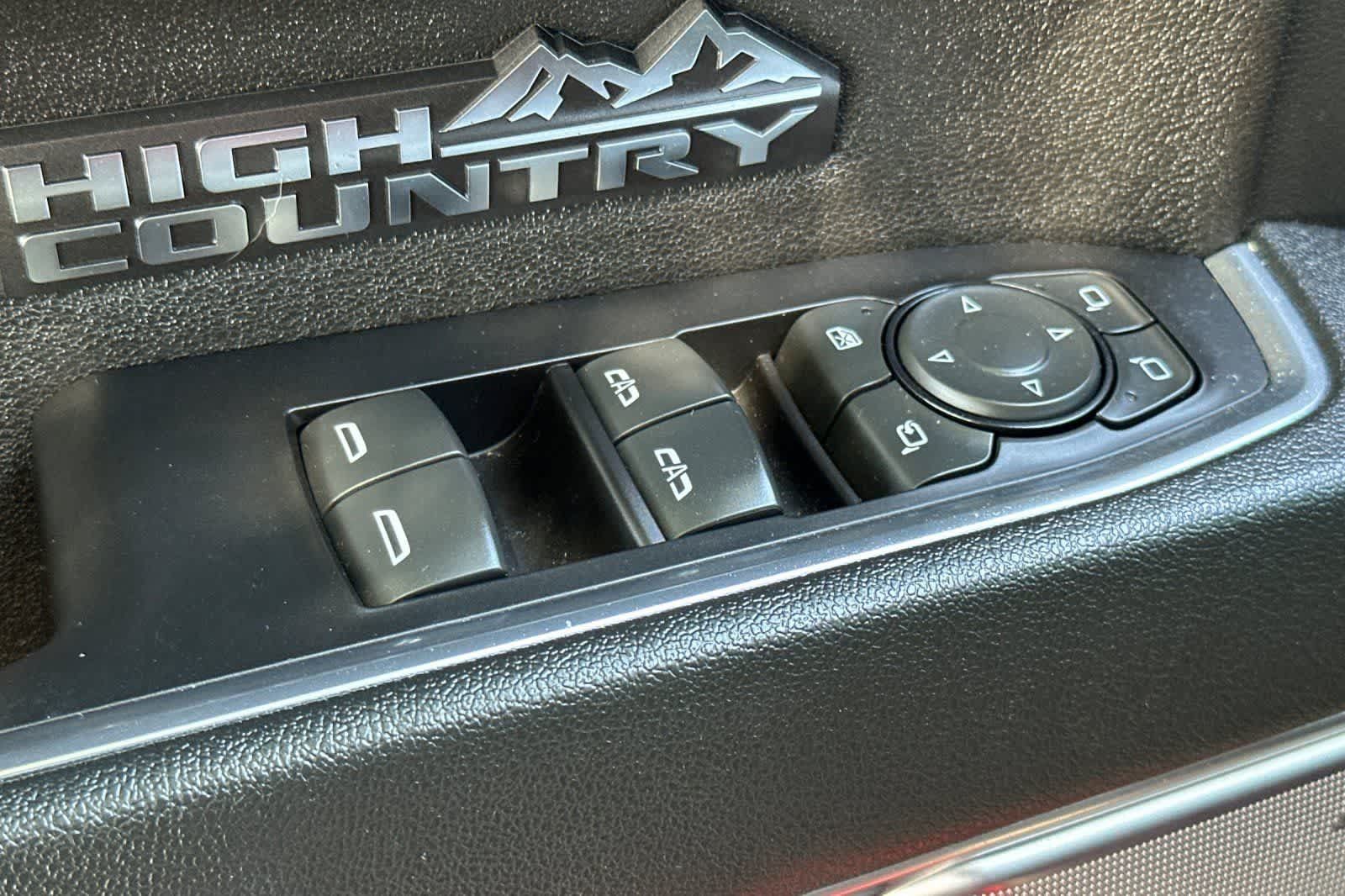 Used 2023 Chevrolet Silverado 1500 High Country w/ High Country Premium Package AWD/4WD image 14