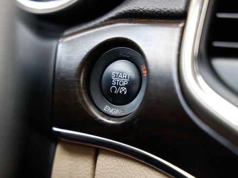 Used 2014 Jeep Grand Cherokee Limited RWD image 29