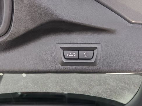 Certified 2024 BMW X5 xDrive40i w/ Executive Package image 33