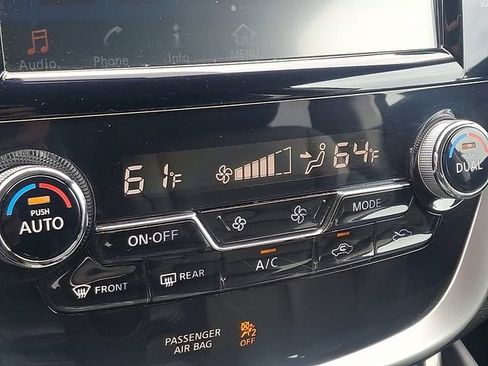 Used 2016 Nissan Murano SL AWD/4WD image 16