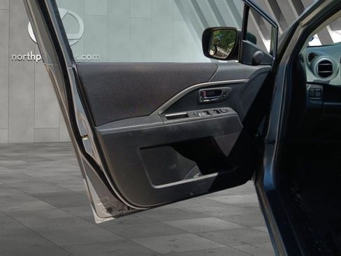 Used 2012 MAZDA MAZDA5 Sport image 12