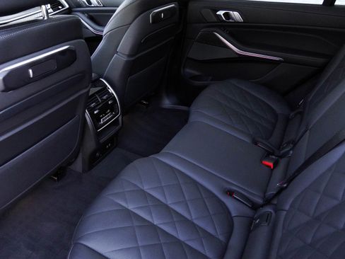 Used 2026 BMW X7 xDrive40i w/ M Sport Package image 36