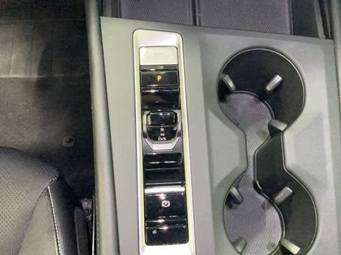 Certified 2024 Volkswagen Atlas SE AWD/4WD image 17