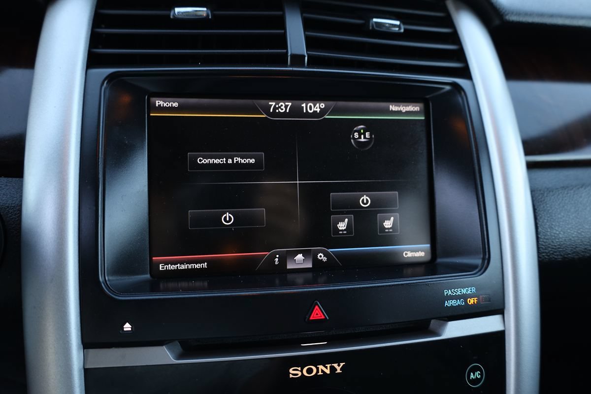 Used 2013 Ford Edge Limited FWD image 22