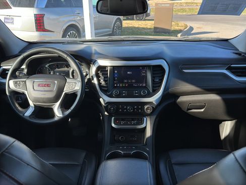 Used 2023 GMC Acadia SLT image 12