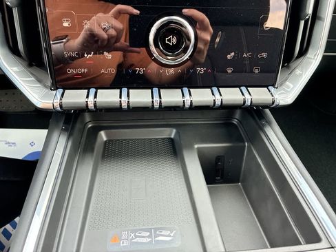New 2026 GMC Acadia Elevation FWD image 18