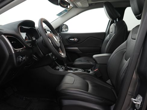 Used 2022 Jeep Cherokee Limited AWD/4WD image 23