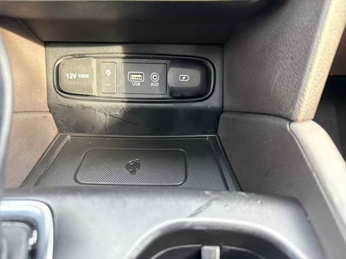 Used 2019 Hyundai Santa Fe AWD image 33