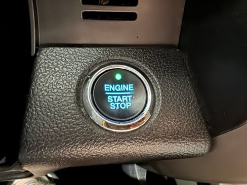 Used 2016 Ford F150 Lariat w/ Equipment Group 502A Luxury AWD/4WD image 42