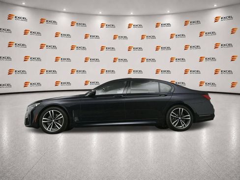 Used 2020 BMW 750i xDrive w/ M Sport Package AWD/4WD image 52