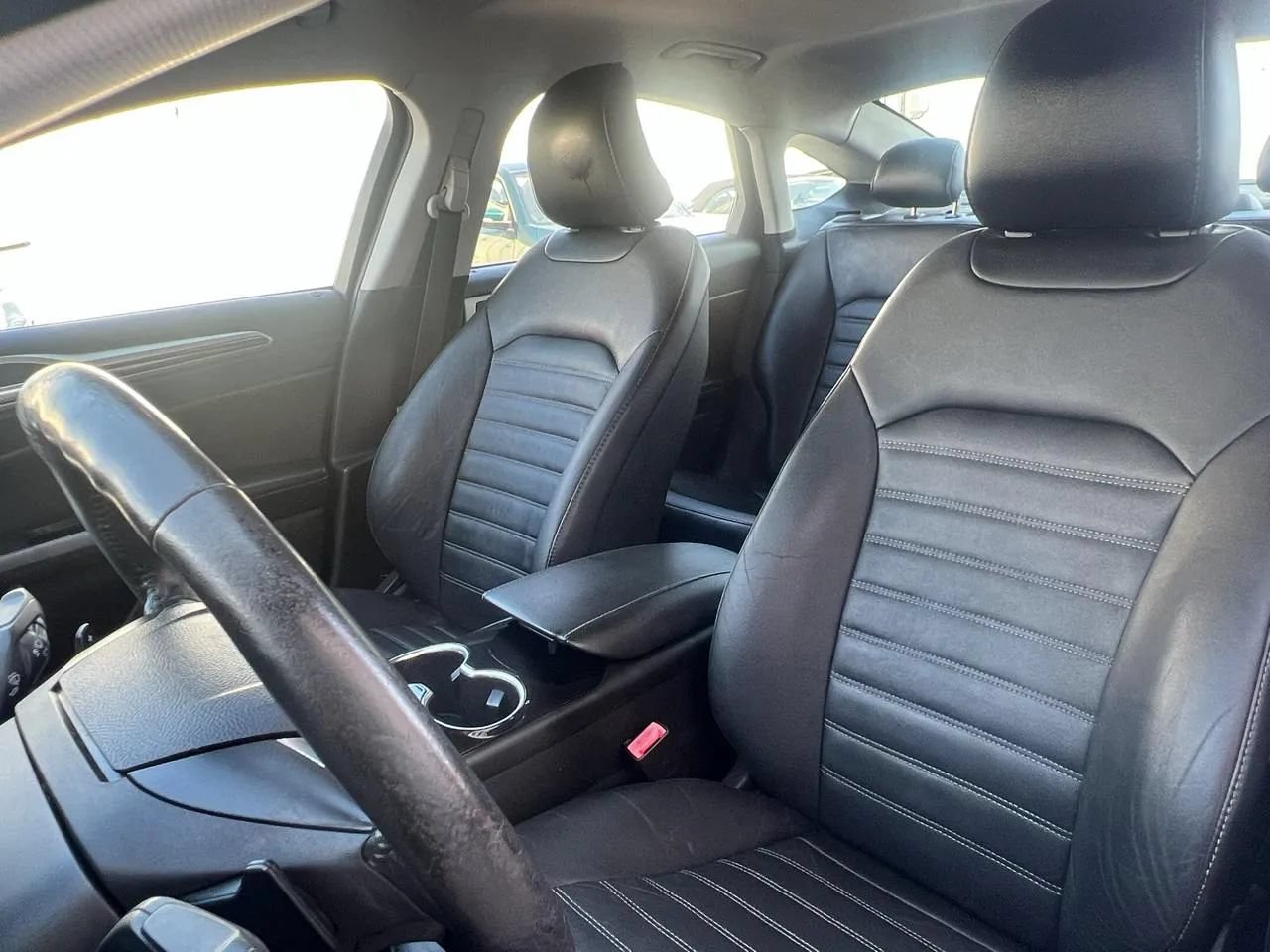 Used 2016 Ford Fusion SE w/ Equipment Group 202A AWD/4WD image 12