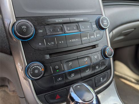 Used 2015 Chevrolet Malibu LS w/ Protection Package FWD image 17