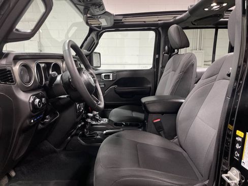 Used 2023 Jeep Wrangler Unlimited w/ Sun & Screen Package AWD/4WD image 8