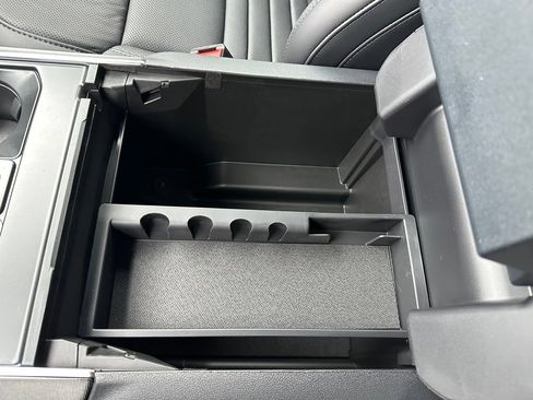 New 2025 Ford F150 Platinum w/ Equipment Group 702A High image 80