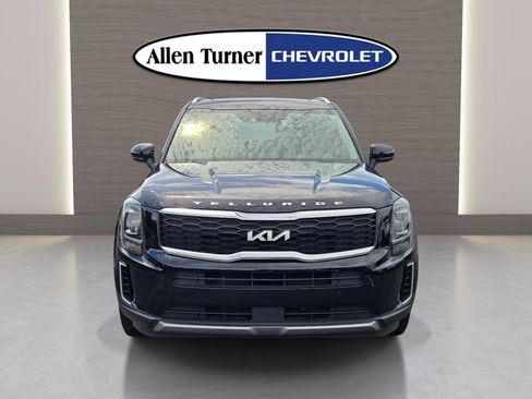 Used 2022 Kia Telluride S FWD image 3