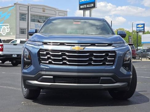 New 2026 Chevrolet Equinox LT w/ Safety and Technology Package FWD image 8