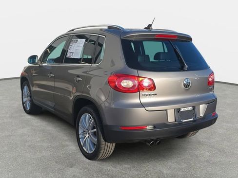 Used 2009 Volkswagen Tiguan SE image 6