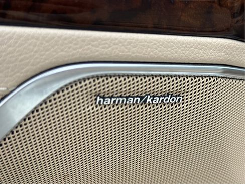 Used 2013 Mercedes-Benz SL 550 image 15