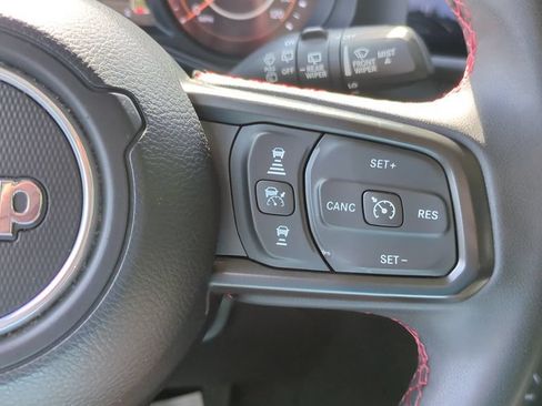 Used 2024 Jeep Wrangler Unlimited Rubicon AWD/4WD image 21