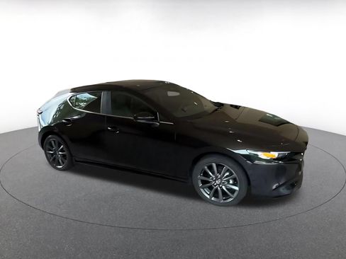 Used 2026 MAZDA MAZDA3 s FWD image 2