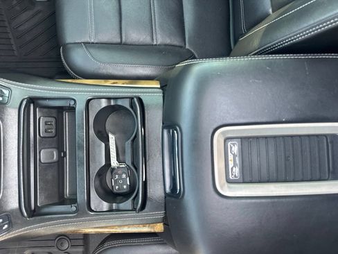 Used 2017 GMC Yukon Denali AWD/4WD image 35