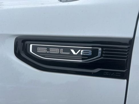 Used 2022 GMC Sierra 1500 Elevation AWD/4WD image 9