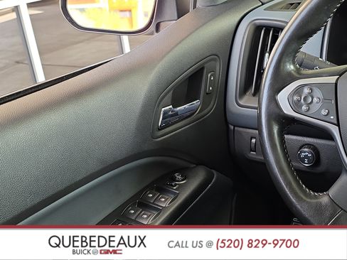 Used 2021 Chevrolet Colorado Z71 AWD/4WD image 23