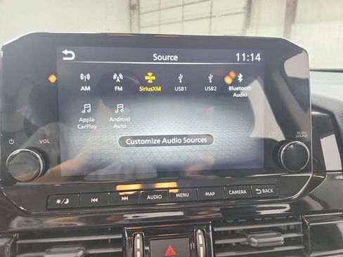 Used 2025 Nissan Pathfinder SL FWD image 25