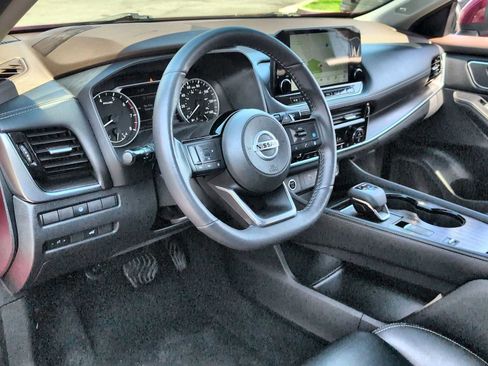 Used 2021 Nissan Rogue SL w/ Premium Package FWD image 10