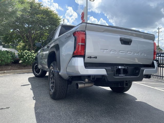 Used 2026 Toyota Tacoma TRD Off-Road AWD/4WD image 6