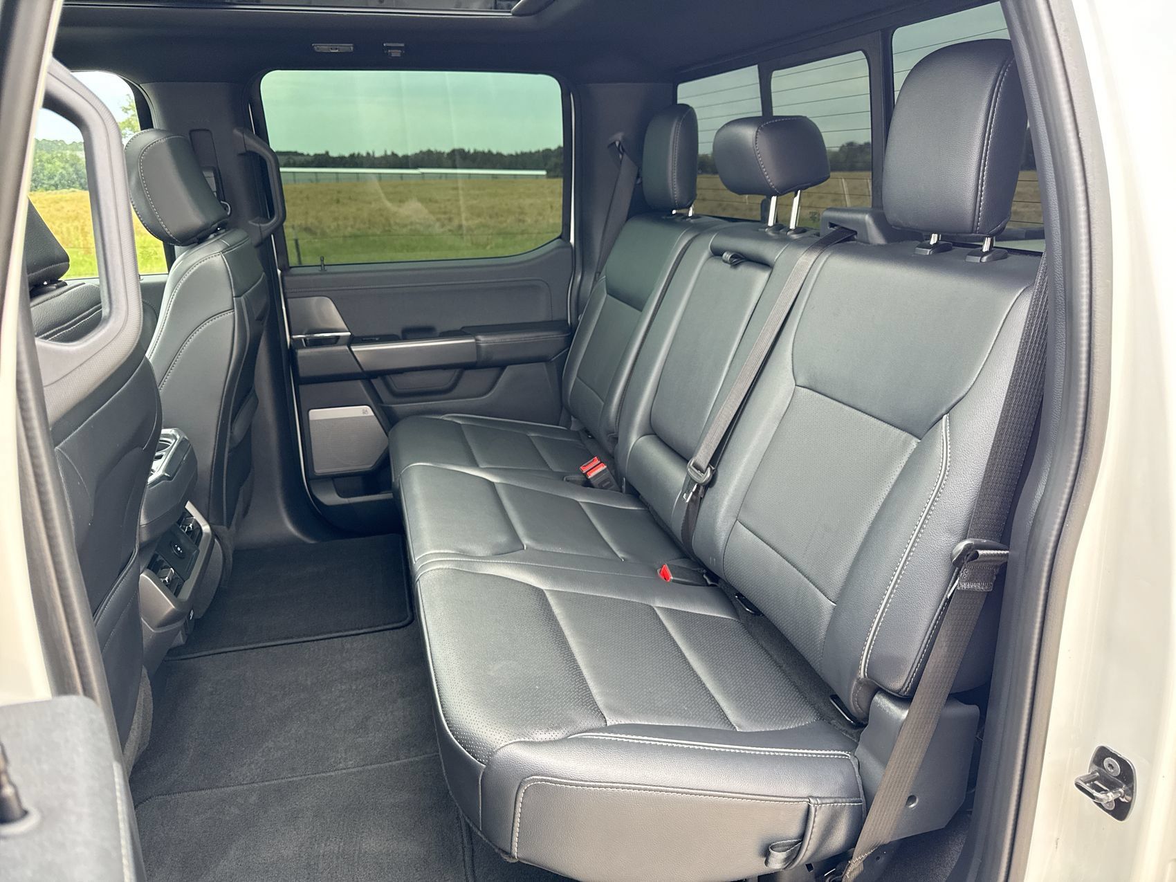 Used 2026 Ford F150 Lariat AWD/4WD image 23