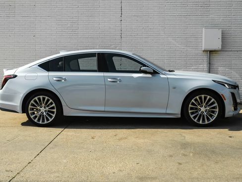 Used 2022 Cadillac CT5 Premium Luxury AWD/4WD image 7