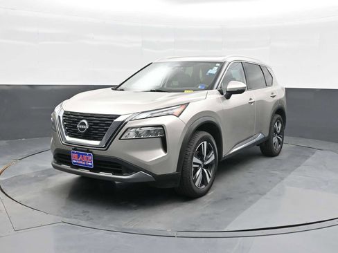 Used 2023 Nissan Rogue SL image 4