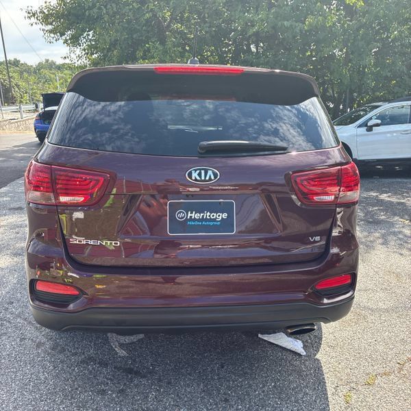 Used 2019 Kia Sorento FWD V6 image 18