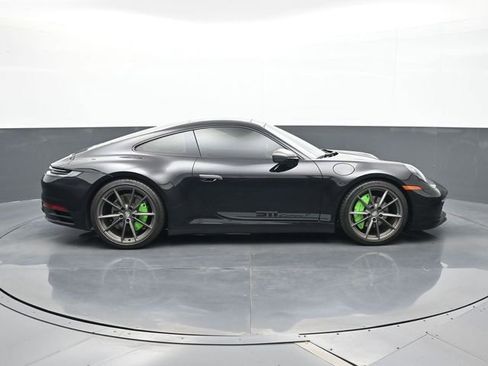 Certified 2024 Porsche 911 Carrera T RWD image 20