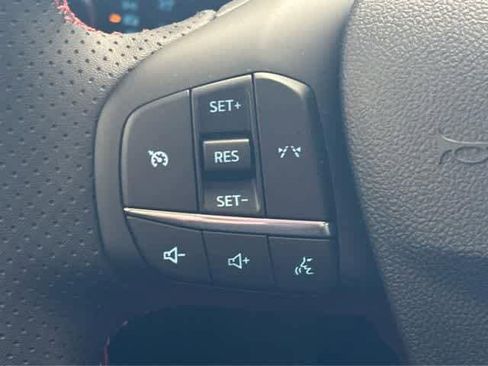 New 2025 Ford Escape ST-Line w/ Cold Weather Package image 19