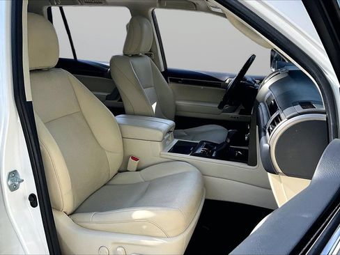 Used 2020 Lexus GX 460 Premium AWD/4WD image 24