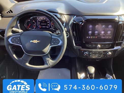 Used 2023 Chevrolet Traverse Premier image 20