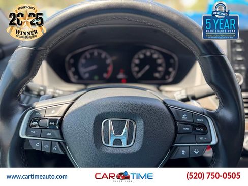 Used 2018 Honda Accord Touring image 9