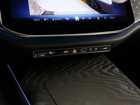 New 2026 Mercedes-Benz E 350 4MATIC Sedan image 23