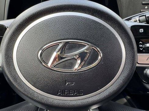 Used 2023 Hyundai Elantra SEL FWD image 30