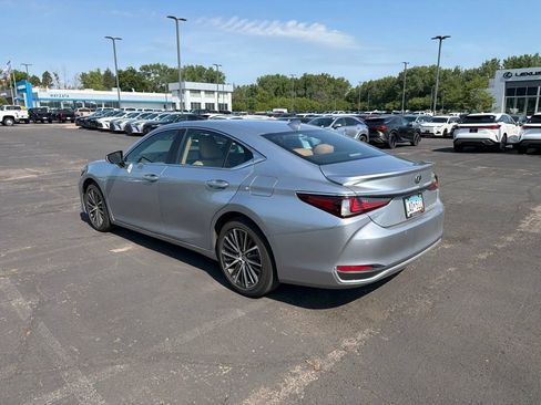 Certified 2024 Lexus ES 250 w/ Premium Package AWD/4WD image 32