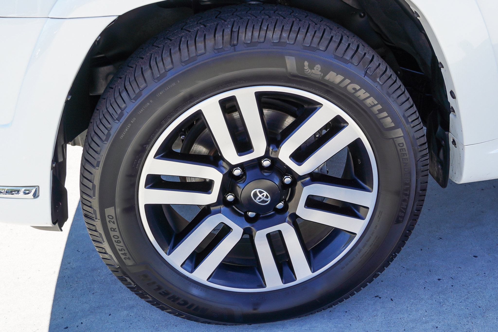 Certified 2022 Toyota 4Runner Limited AWD/4WD image 12