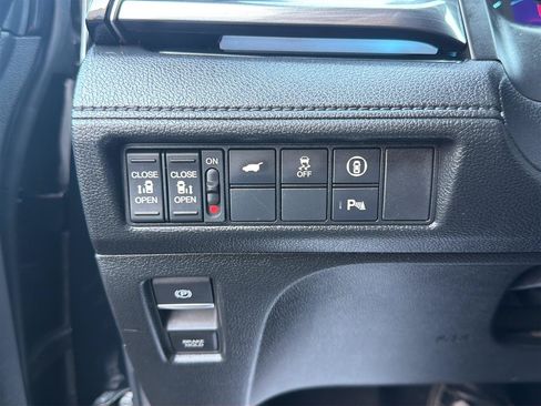 Used 2024 Honda Odyssey Elite image 31