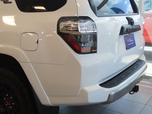 Used 2024 Toyota 4Runner TRD Off-Road Premium w/ Off Road Premium Plus Package AWD/4WD image 8