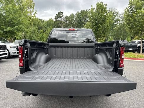 New 2026 RAM 1500 Express AWD/4WD image 18