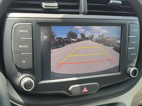 Certified 2024 Kia Soul LX FWD image 15