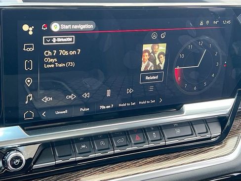 New 2026 GMC Sierra 1500 Elevation image 10