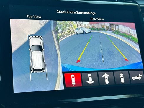 New 2023 Jeep Grand Cherokee Trailhawk w/ Advanced Protech Group II image 19